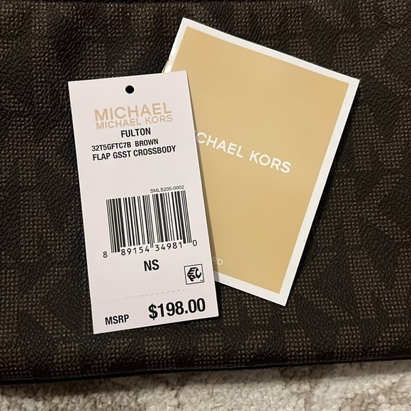 Michael Kors Crossbody - Picture 5 of 9